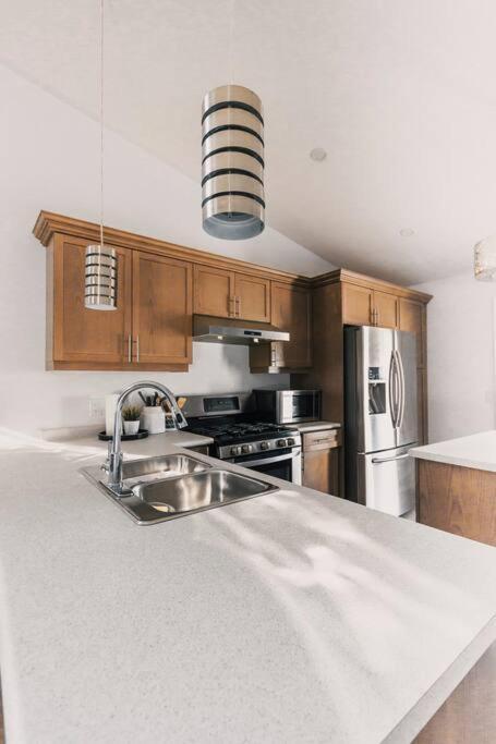 Holiday home 5 Beds On The Rapids - 5 Mins To The Falls Niagara Falls