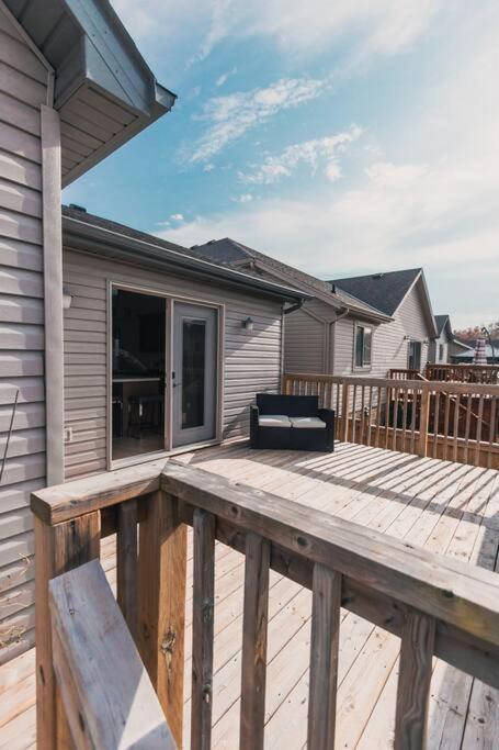 5 Beds On The Rapids - 5 Mins To The Falls Holiday home
